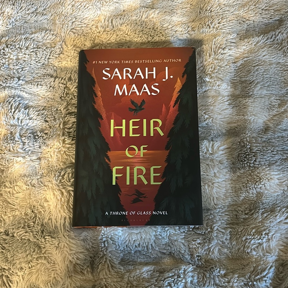 Sarah J. Maas, Throne Of Glass - Heir of Fire Hardcover - Brand New, not read